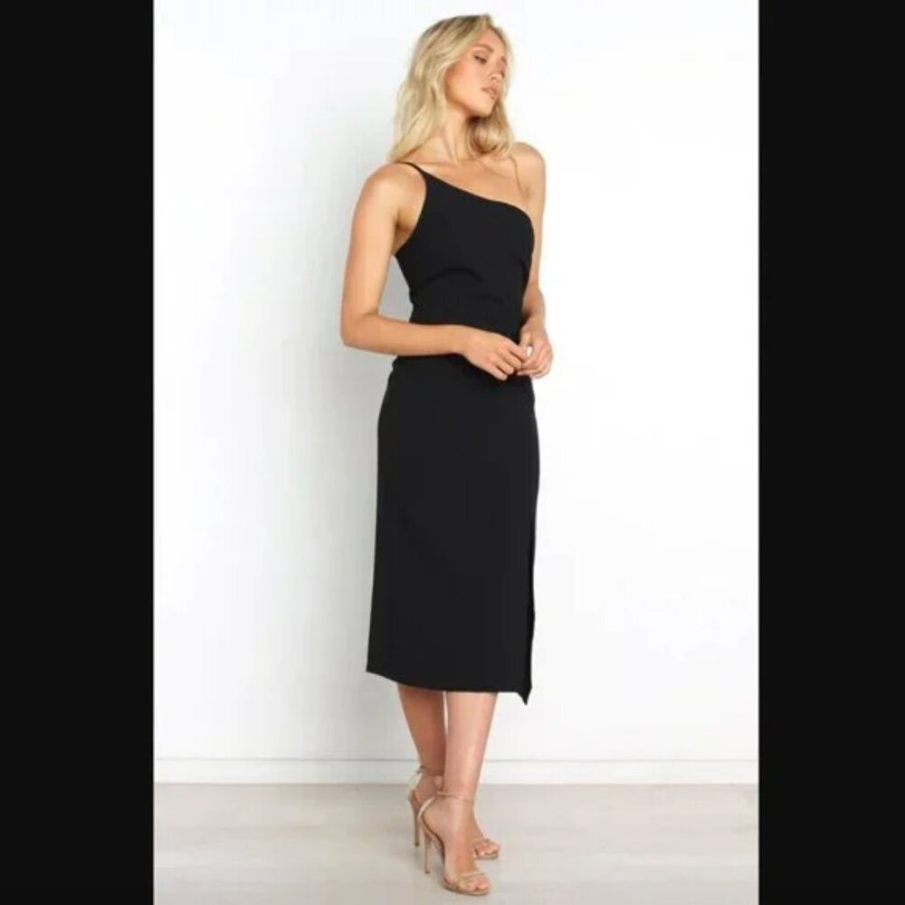 Petal & Pup Xiomar Black One Shoulder Midi Dress 6 - Picture 2 of 10